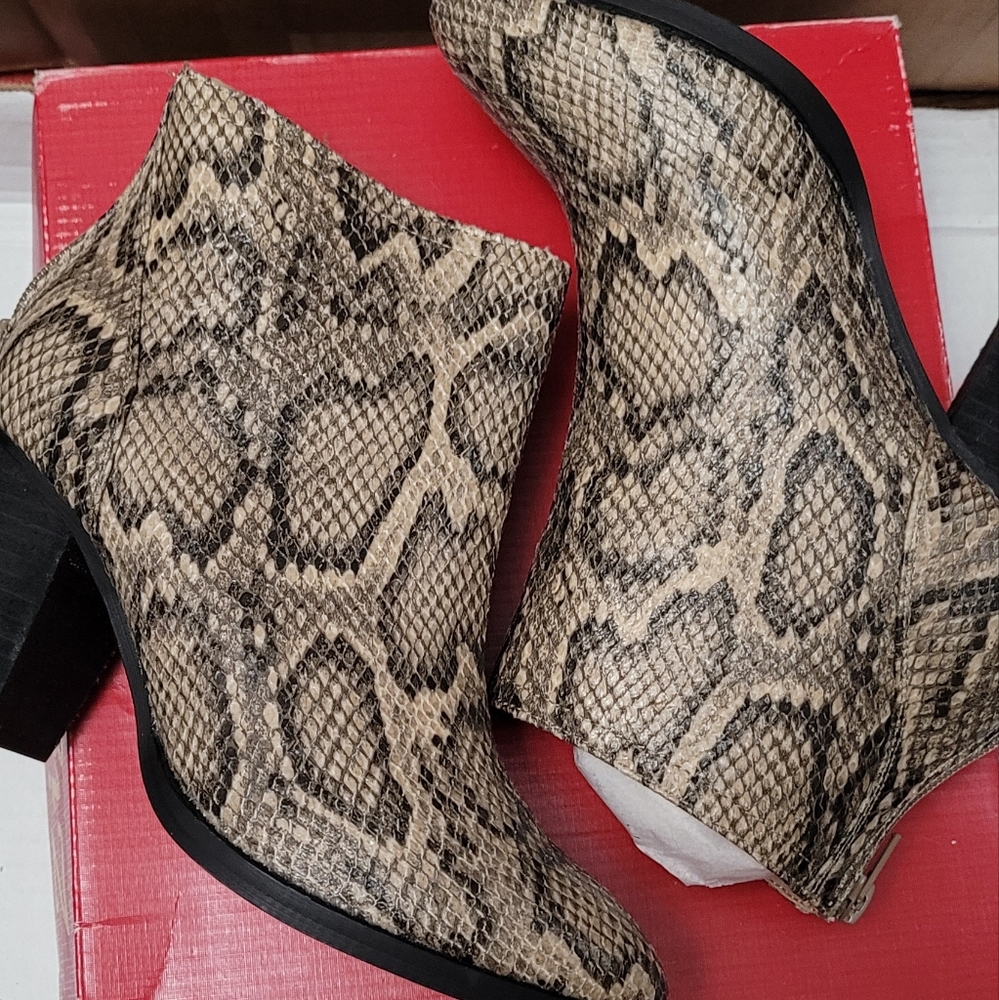 Zigi Soho Harlan Beige Black Snake Zip up size 7.5M Boots NEW - Picture 7 of 10